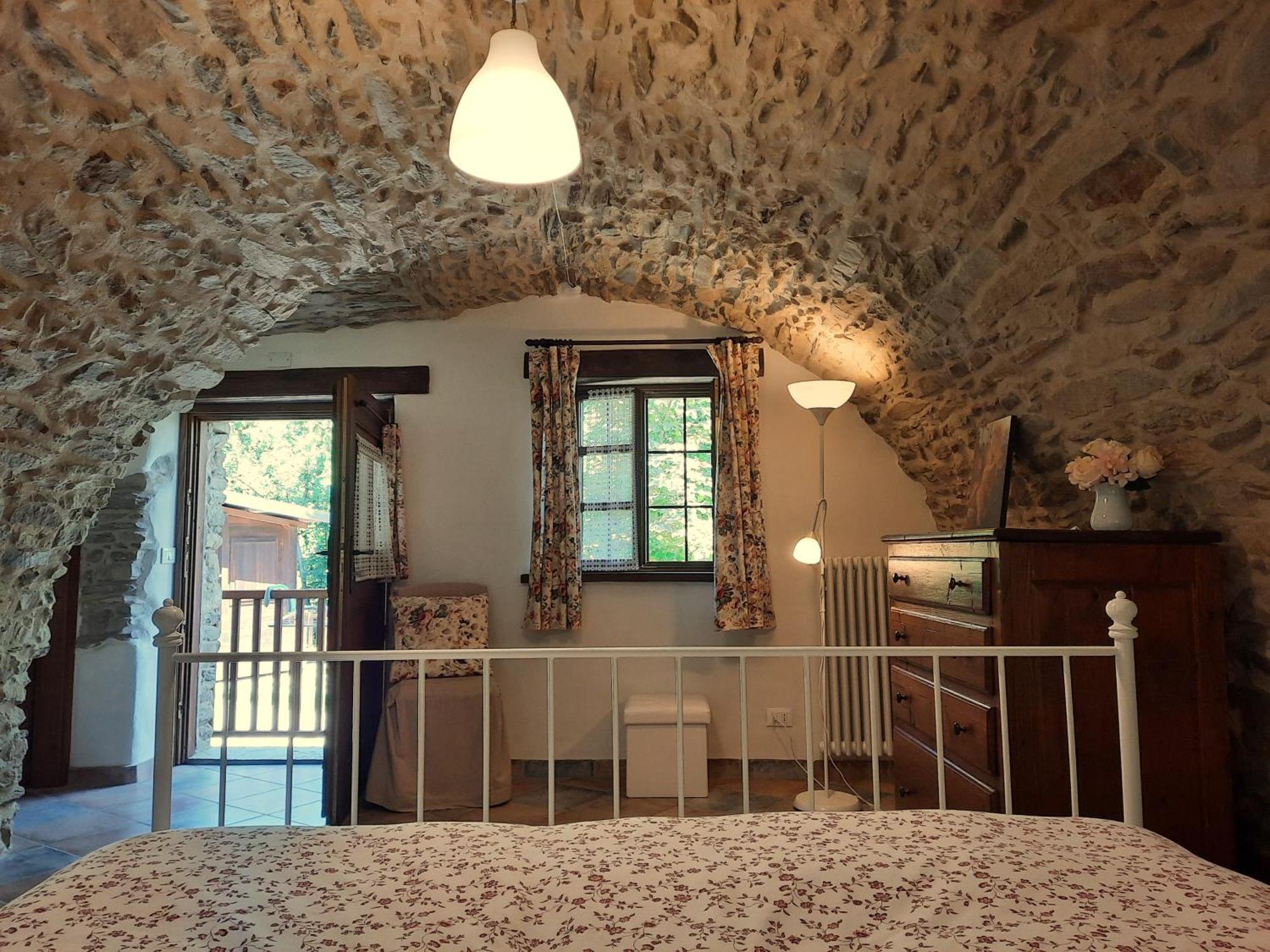 La Baita Nel Bosco Brossasco Exterior foto
